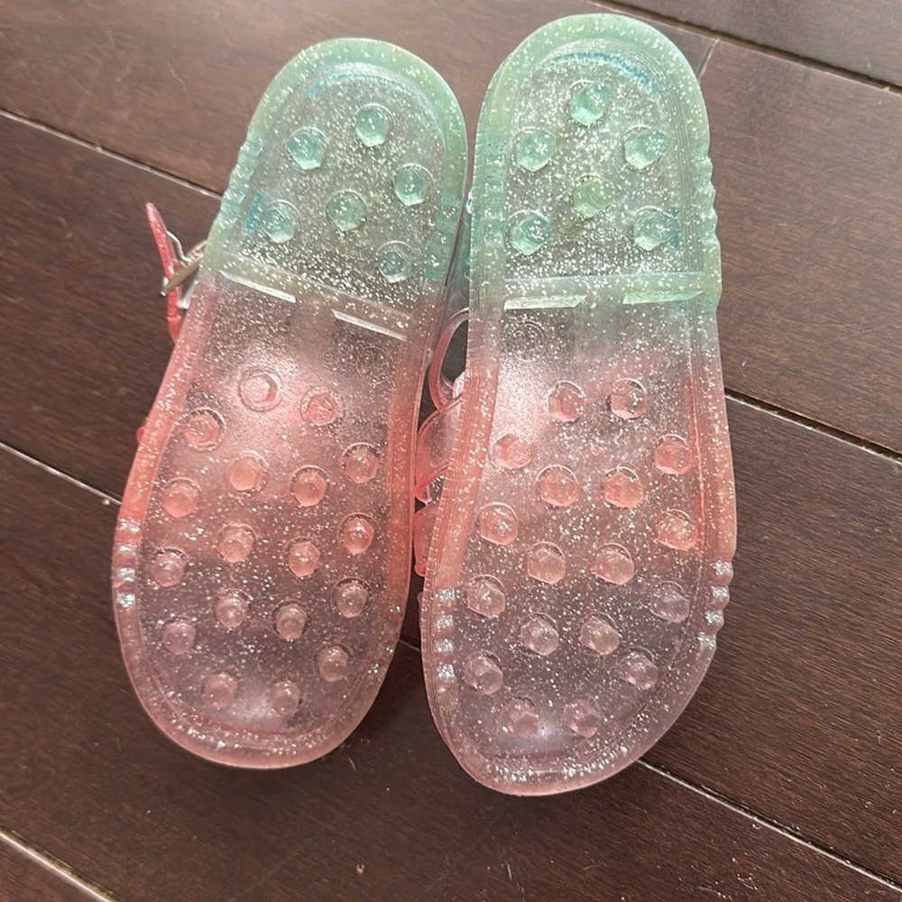 GAP little girls size 10 sparkle rainbow jelly sandal. Like new! - Picture 4 of 4